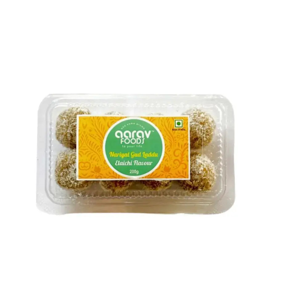 Nariyal Gud Elaichi Laddu (Nariyal Jaggery & Cardamom Laddu)